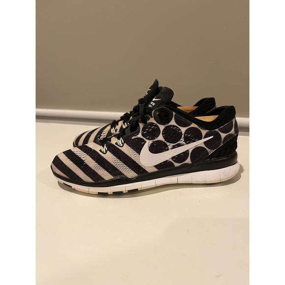 Nike Free 5.0 TR Fit 5 Womens Size 6.5 Sneaker Athletic Shoe Black Circle/Stripe - Picture 2 of 9